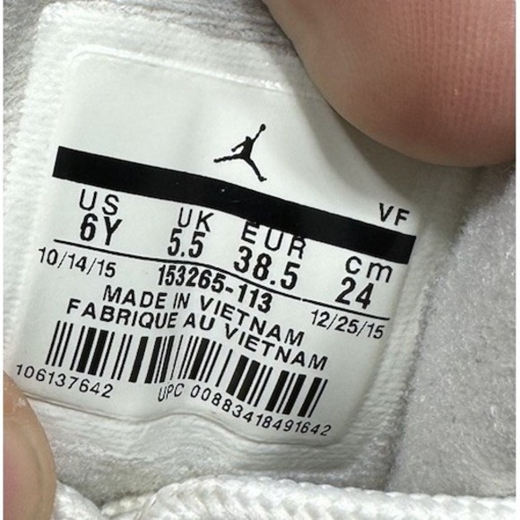 Air Jordan 12 Retro French Blue 2016 153265-113 Size 6y / Women's 7.5 Shoes - Picture 7 of 8